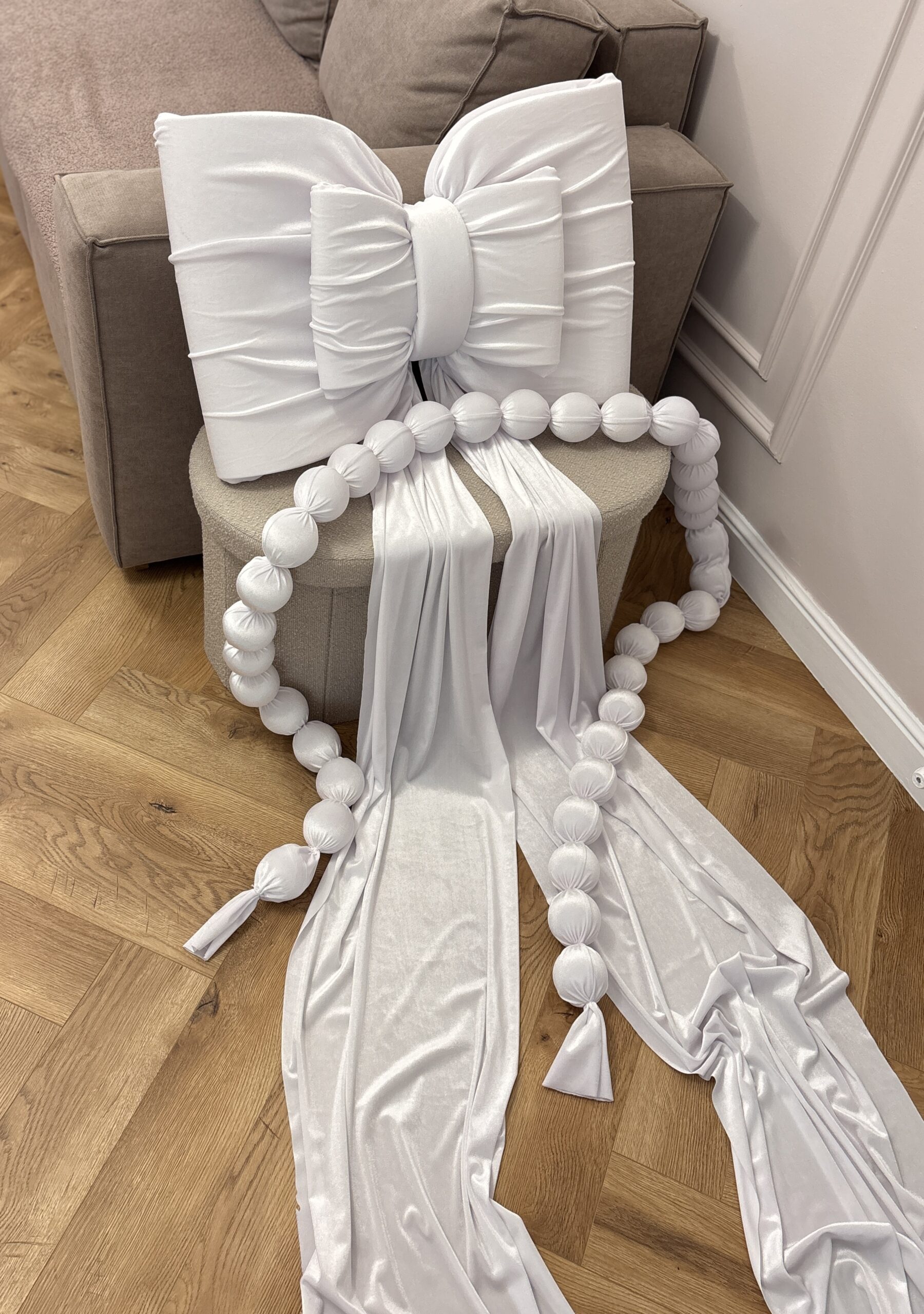 Fundiță mare de decor two bows albă pudră Crăciun / brad din catifea